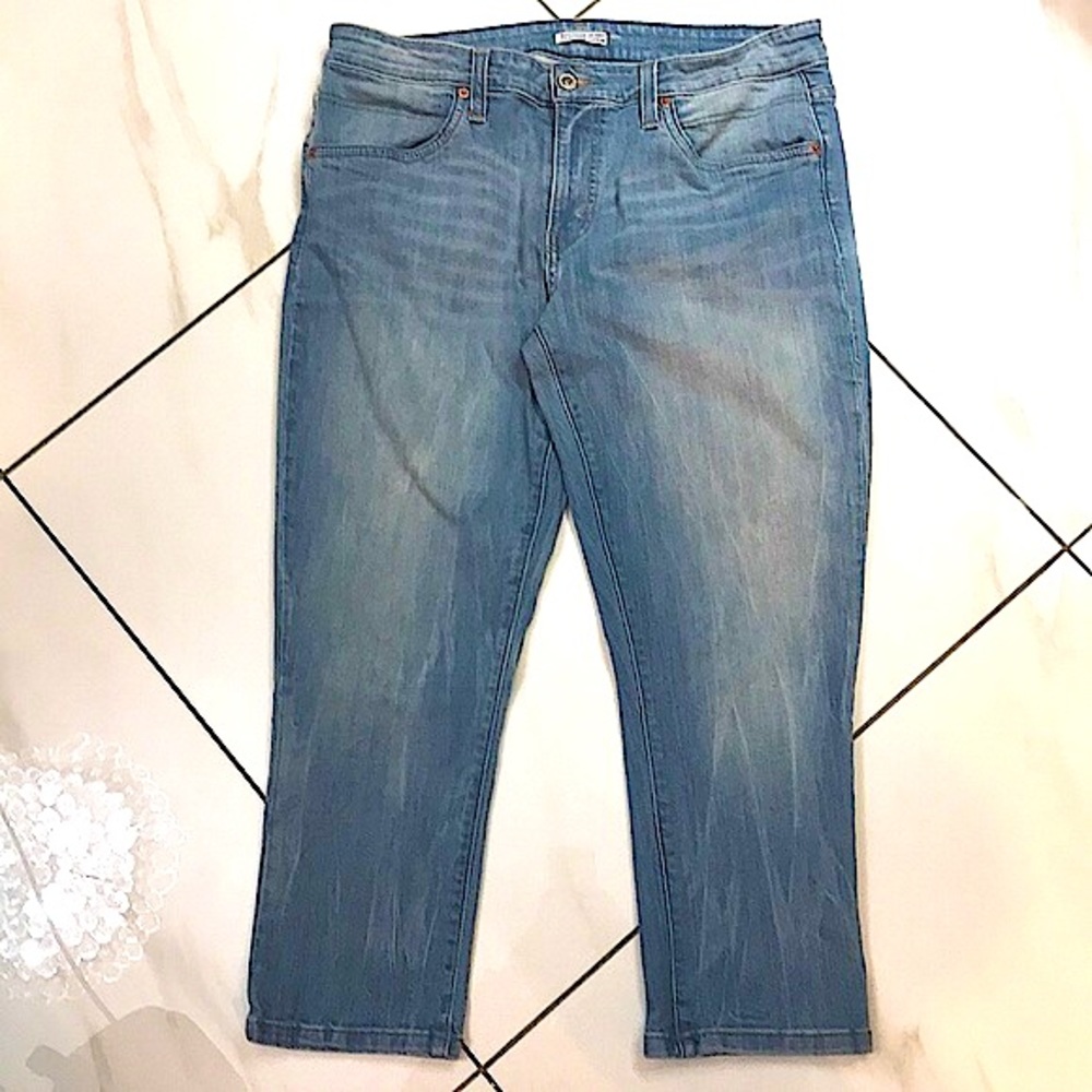Levi’s boyfriend Jean in excellent condition size 30 ⭐️⭐️⭐️⭐️ - Picture 4 of 8